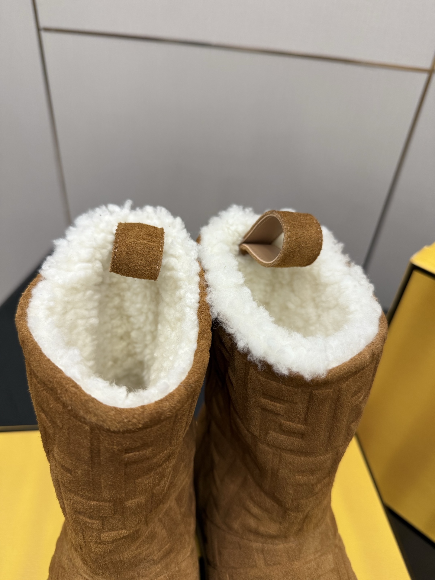 20251022/Fendi_251022-4